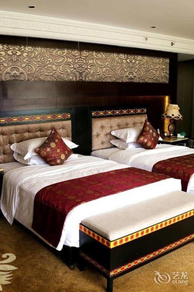 Xichang Cloizon Hotel Exterior foto