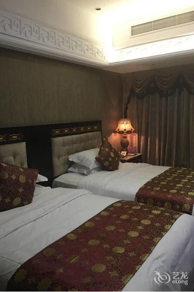 Xichang Cloizon Hotel Exterior foto